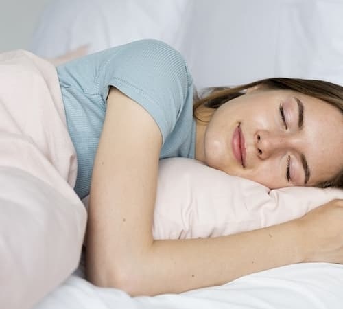 Giấc ngủ đóng vai trò rất quan trọng đối với sức khỏe và làn da